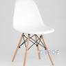 Eames D80 черный, 2 стула Eames DSW белые в Ставрополе